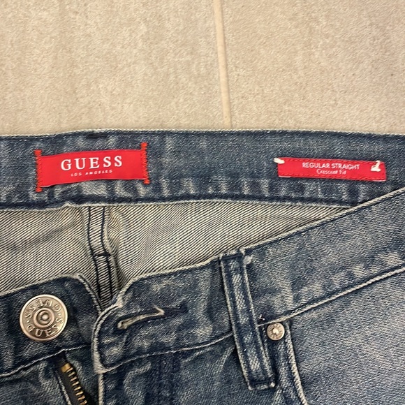 Guess Jeans - Picture 3 of 4
